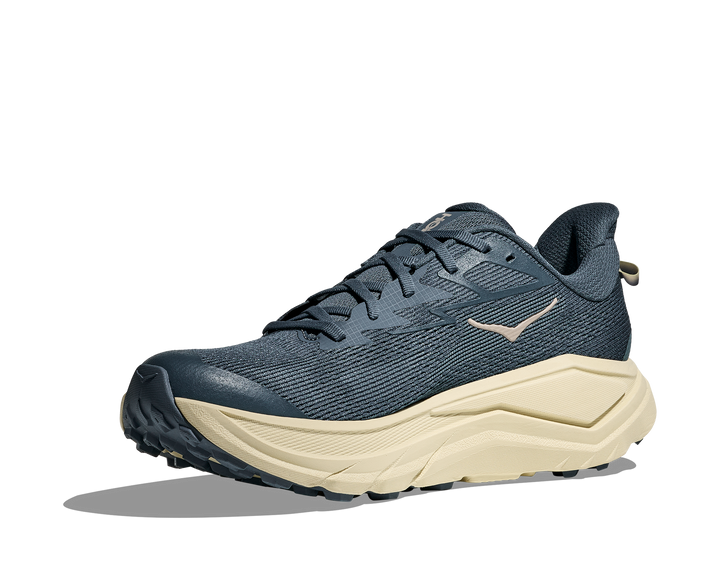 Hoka Challenger 8