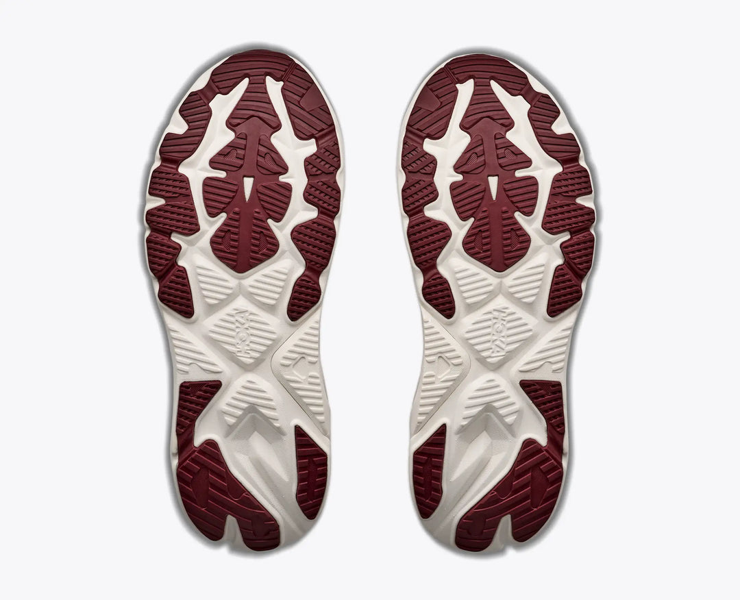 Hoka Arahi 9
